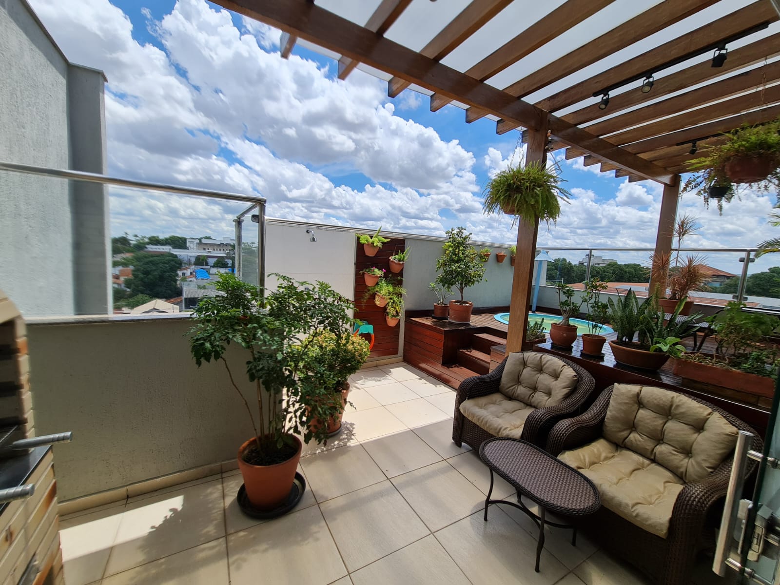 Apartamento 185m² 4 quartos, Duplex Cobertura à venda em Curvelo-MG